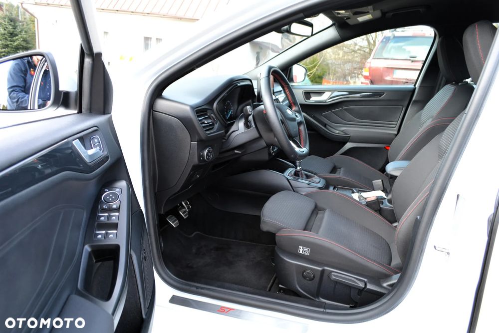 Ford Focus 2.0 TDCi ST-Line ASS - 5