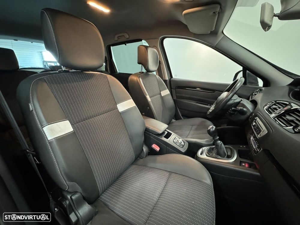 Renault Scénic 1.5 dCi Exclusive SS - 12