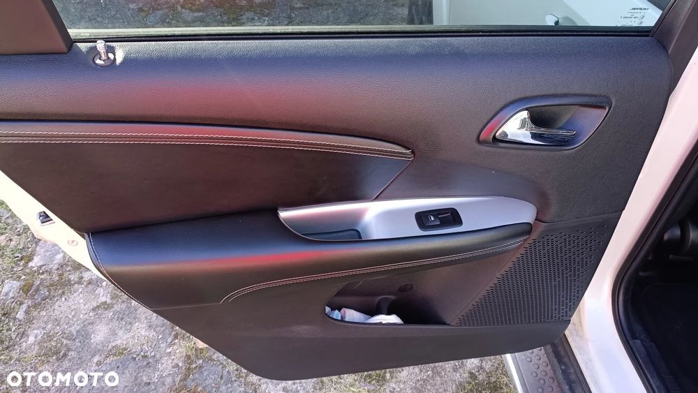 Fiat Freemont 2.0 Multijet 16V DPF Automatik Allrad Black Code - 28