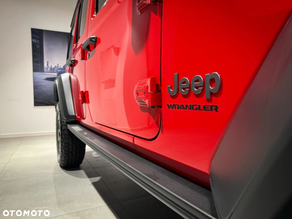 Jeep Wrangler Unlimited GME 2.0 Turbo Rubicon - 12