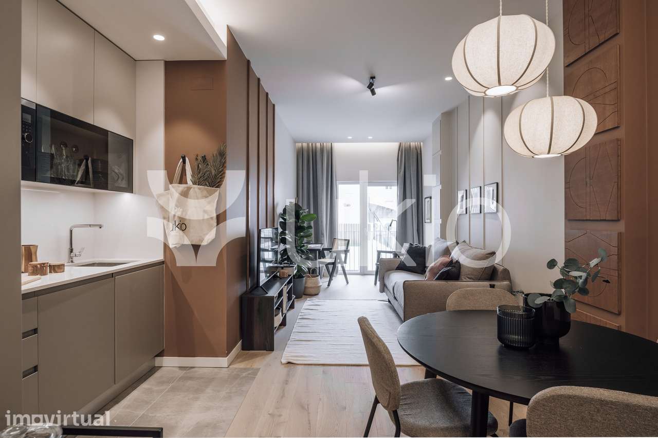 Apartamento T1 na Av. de Roma - Campo Pequeno - Grande imagem: 2/22