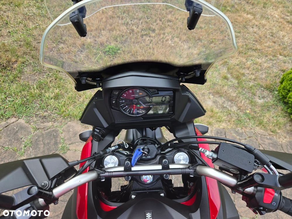 Suzuki V-STROM - 13