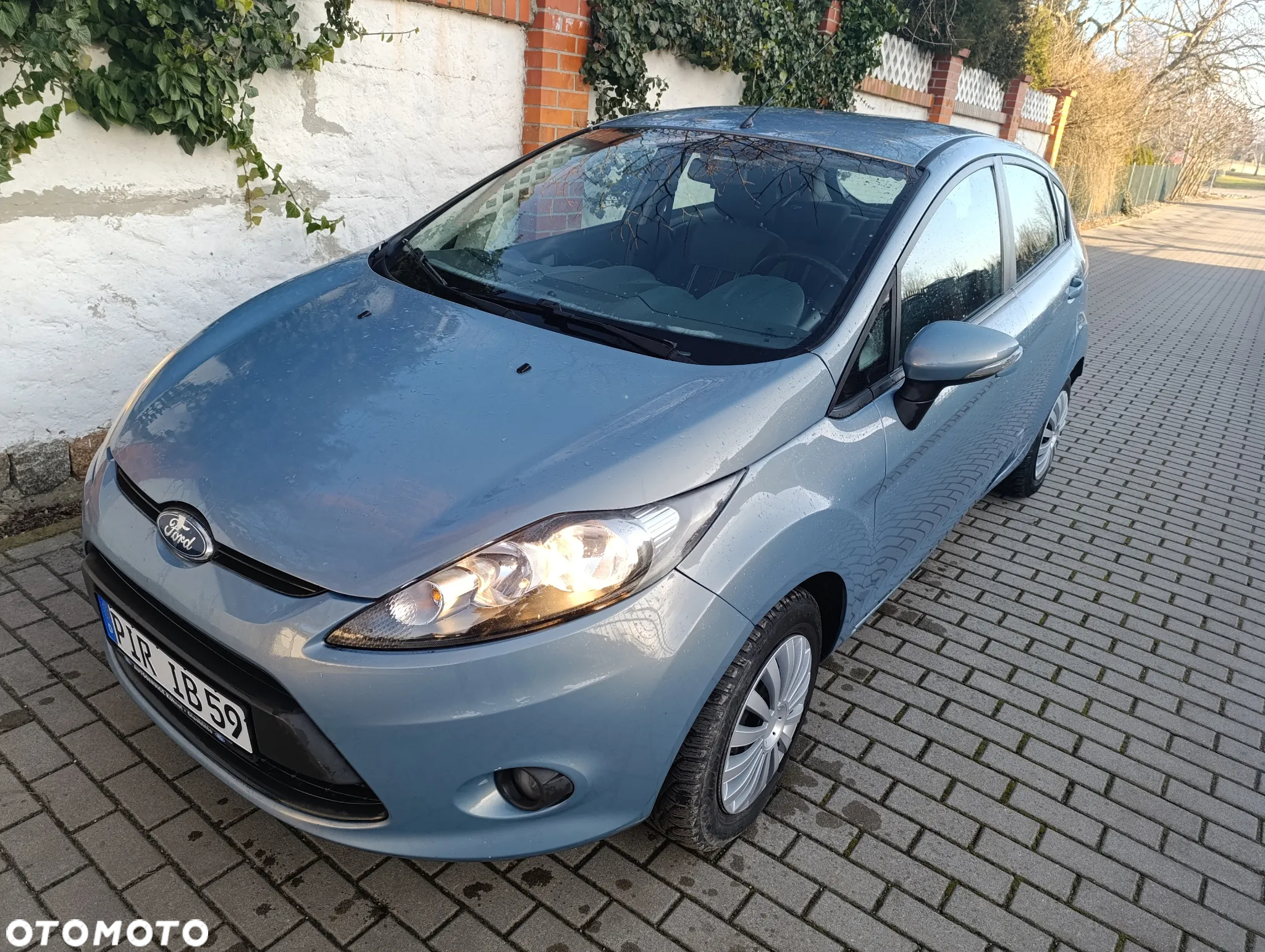 Ford Fiesta 1.25 Ambiente - 2