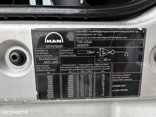 MAN TGX 41.540 / NAPĘD 8X4 / MANUAL / 540 KM / - 29