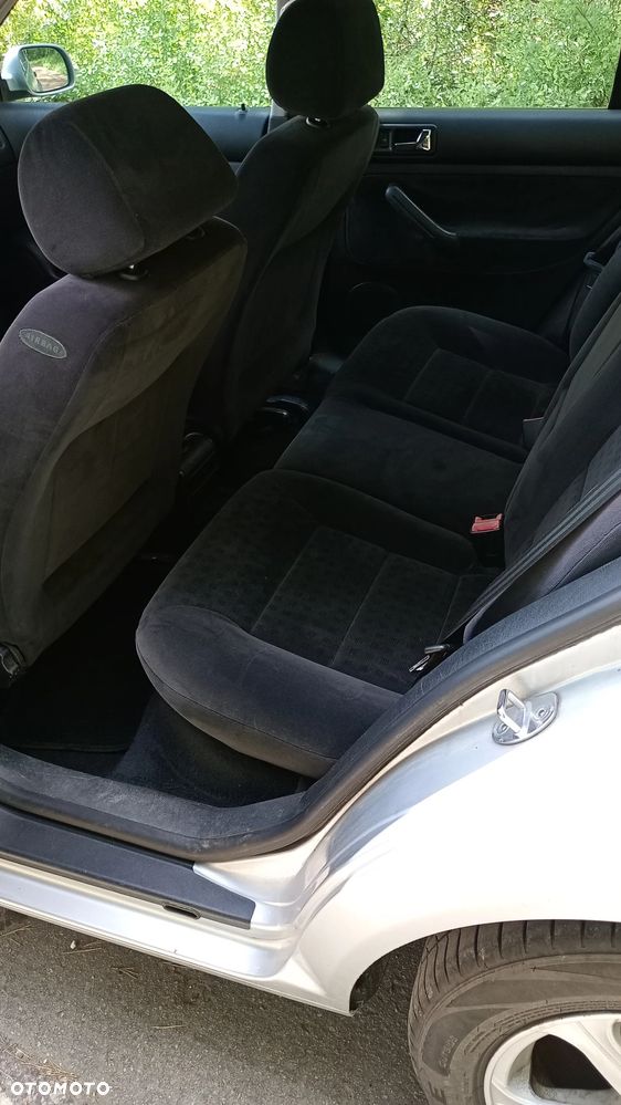 Volkswagen Golf 1.6 Comfortline - 13
