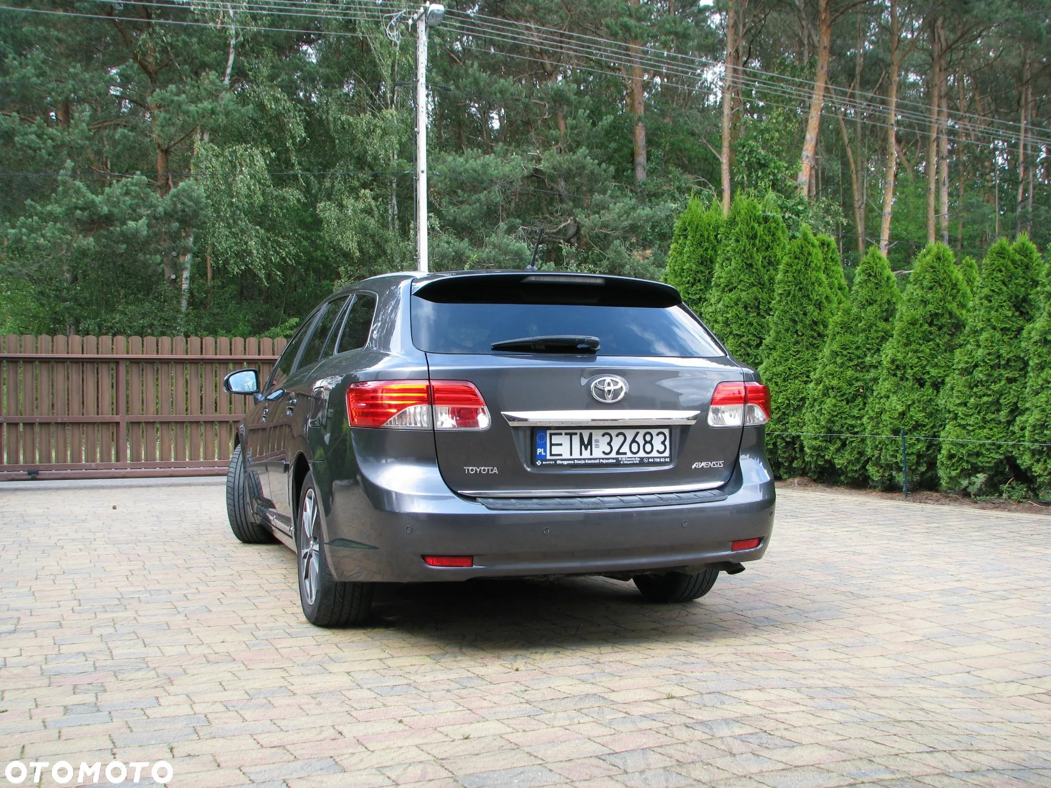 Toyota Avensis Combi 2.0 D-4D Executive - 10