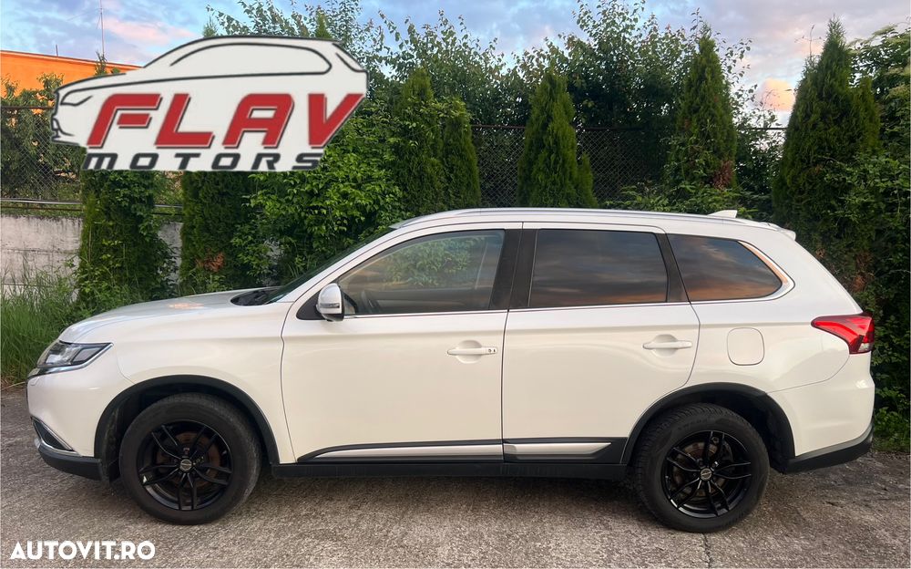 Mitsubishi Outlander 2.2 DI-D 4WD Automatik Plus - 27