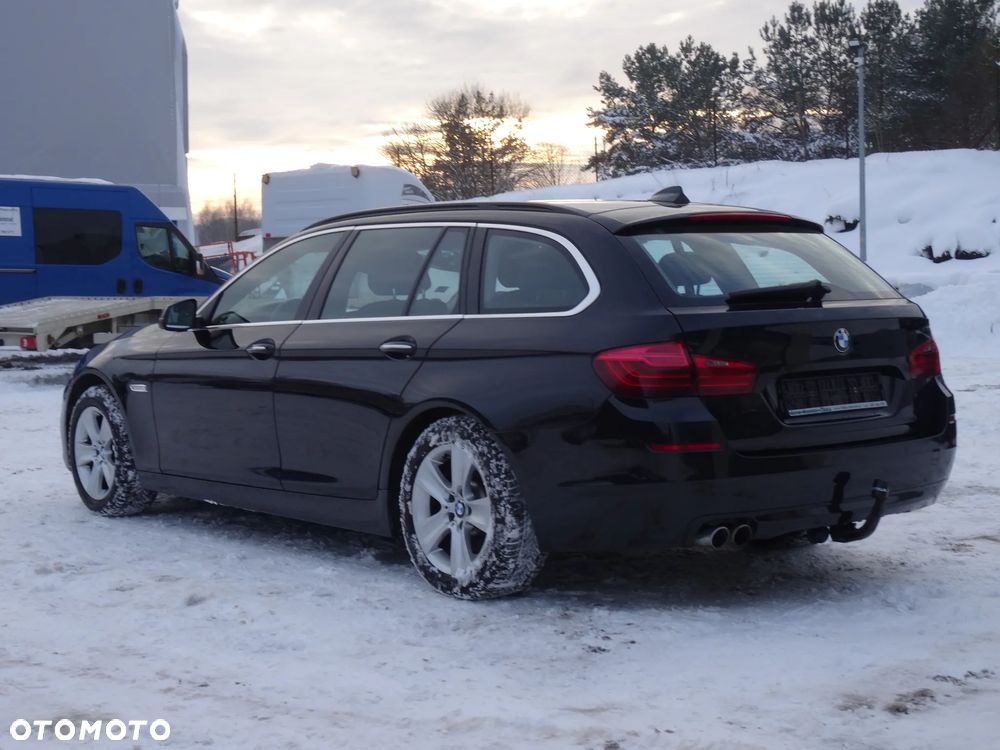 BMW Seria 5 525d xDrive Sport-Aut - 8