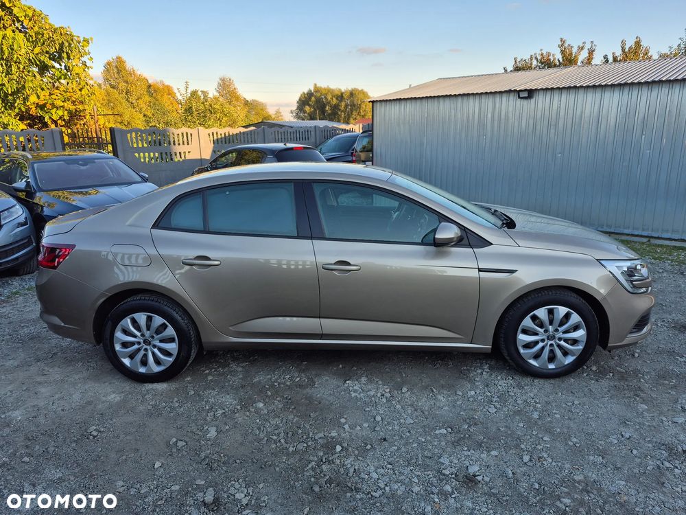 Renault Megane 1.6 SCe Life - 19