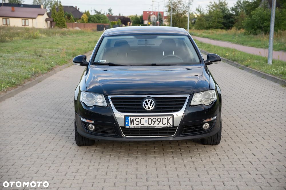Volkswagen Passat 2.0 TDI Comfortline - 4