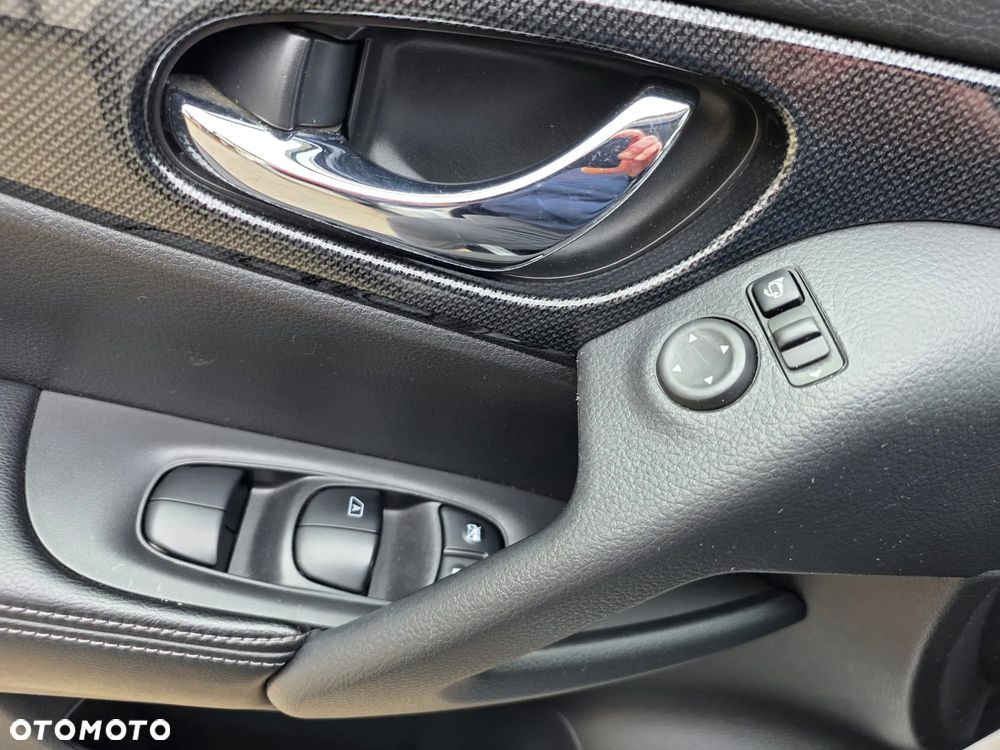 Nissan X-Trail 1.6 DIG-T Tekna - 28