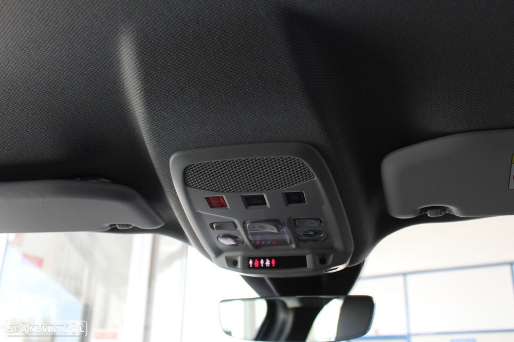 Jeep Avenger 1.2 e-Hybrid Altitude DCT - 18