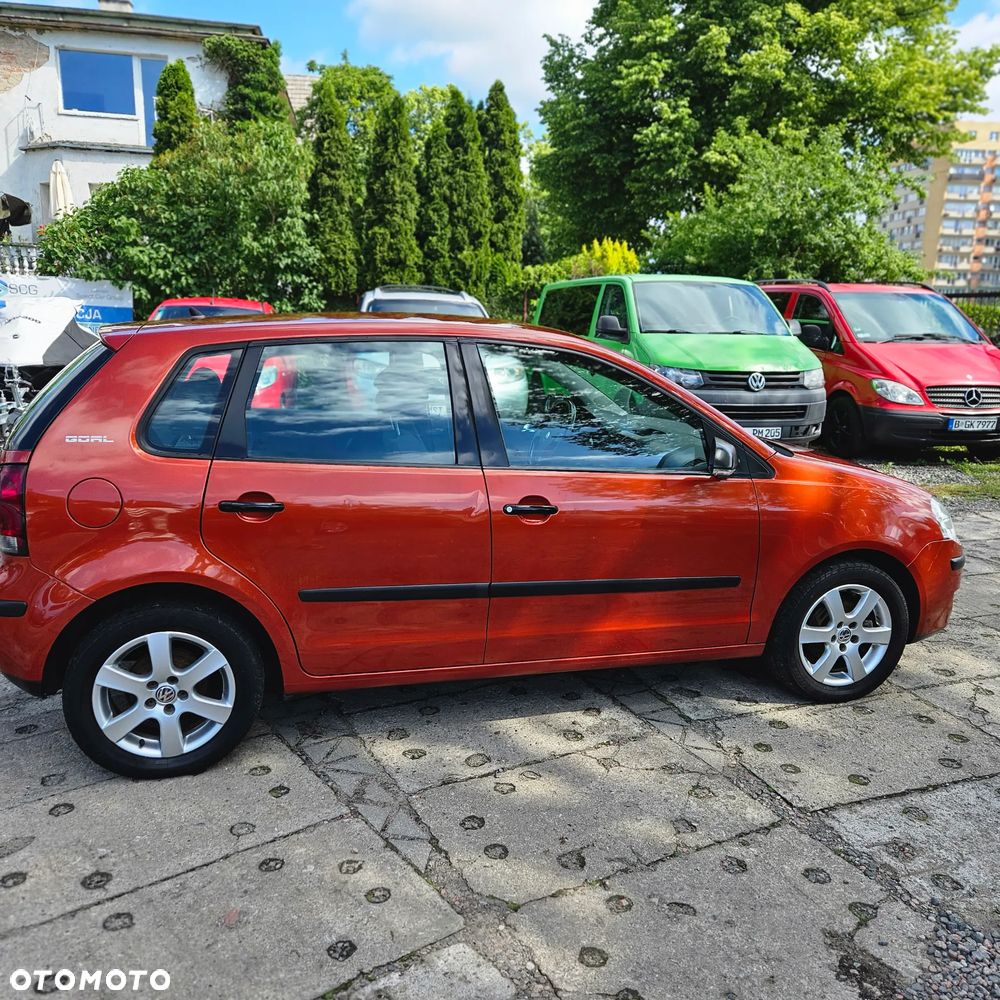 Volkswagen Polo - 8