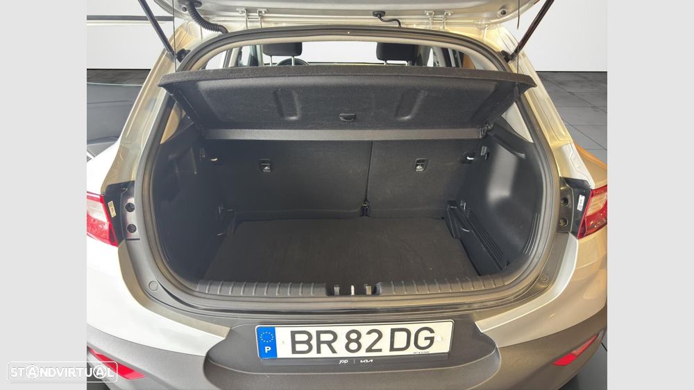 Kia Stonic 1.0 T-GDI Drive — fotografia 11