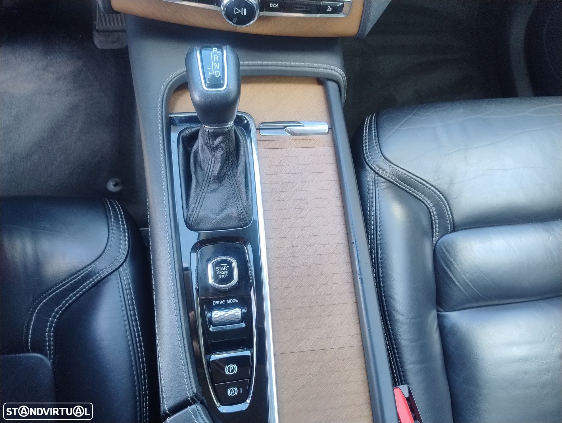 Volvo XC 90 2.0 D4 Inscription - 37