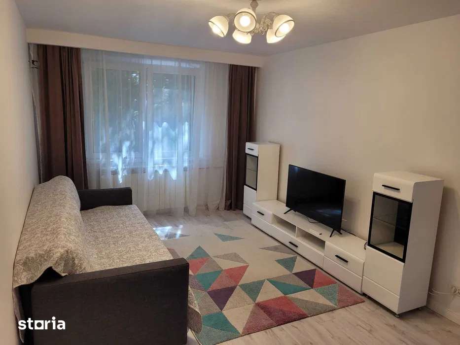 Apartament 2 camere / mobilat / utilat / parter / metrou / mall / parc — fotografia 1