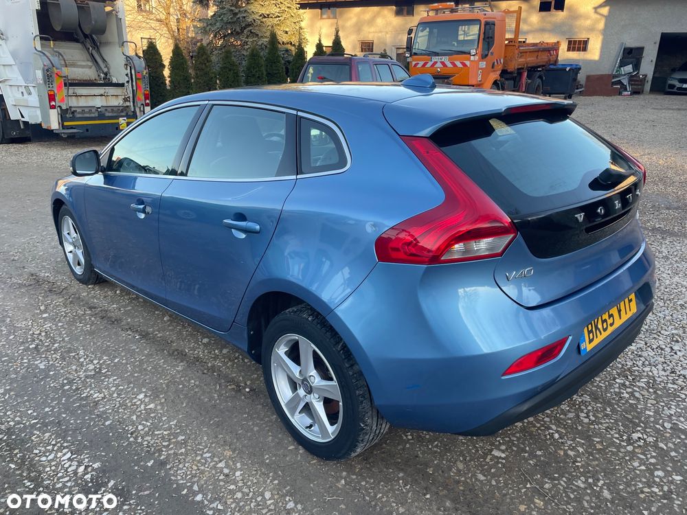 Volvo V40 D2 - 12