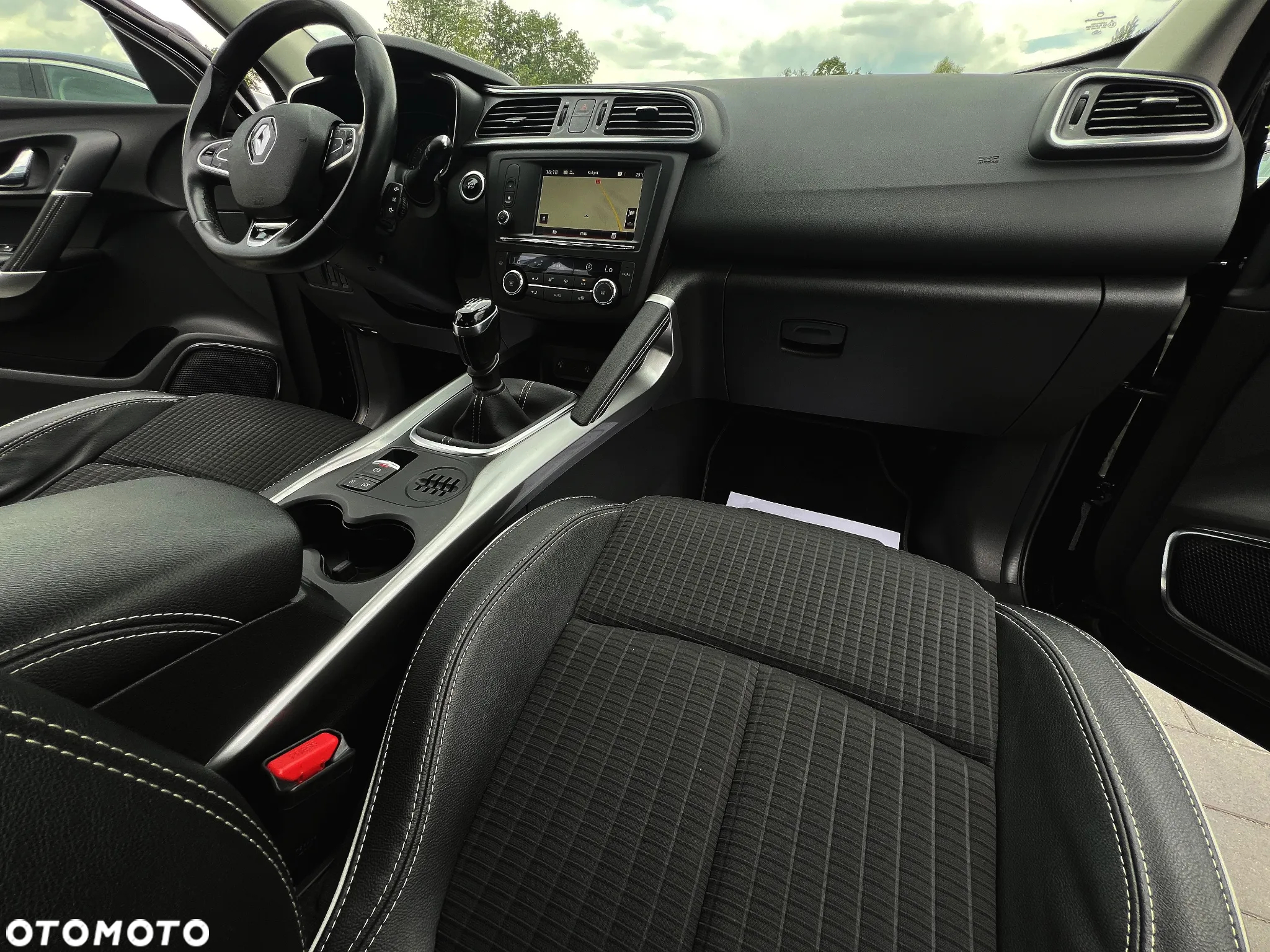 Renault Kadjar Energy dCi 130 Bose Edition - 16