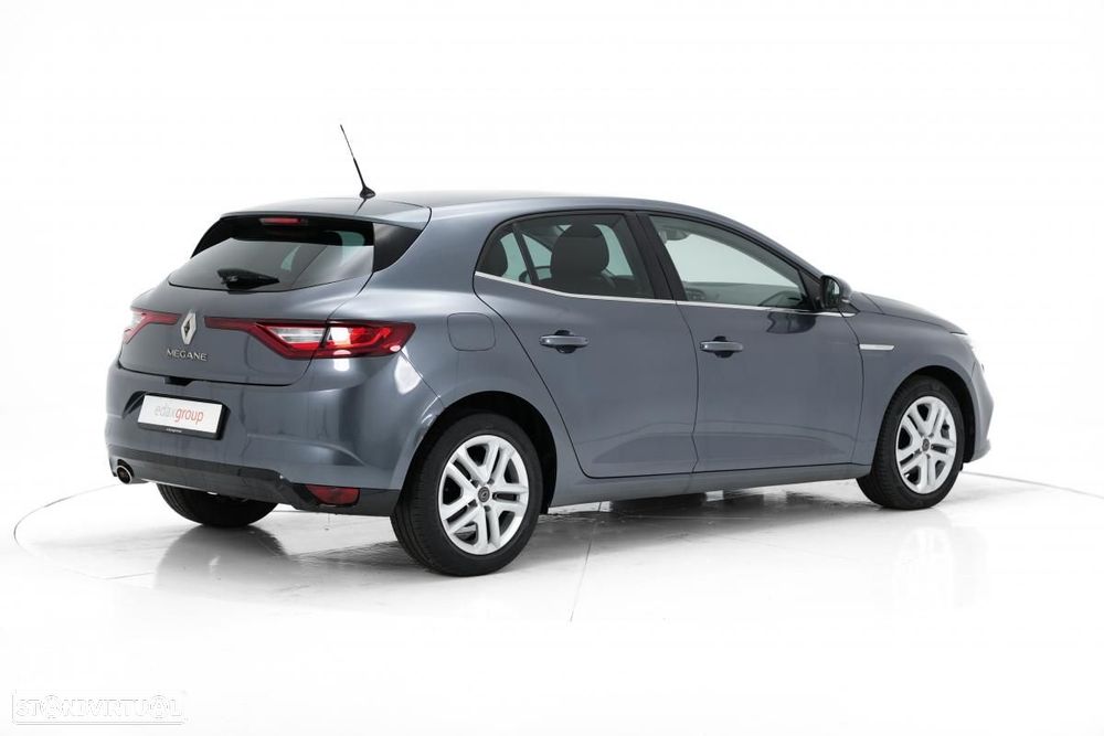 Renault Mégane 1.5 dCi Limited EDC - 4