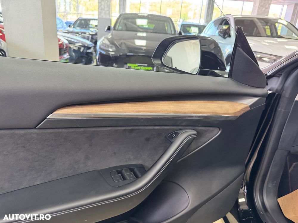 Tesla Model 3 Langstreckenbatterie Allradantrieb Dual Motor - 24