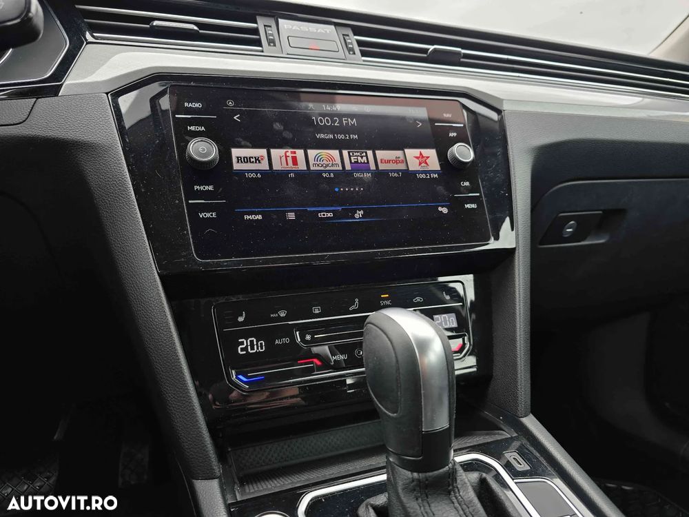Volkswagen Passat - 15