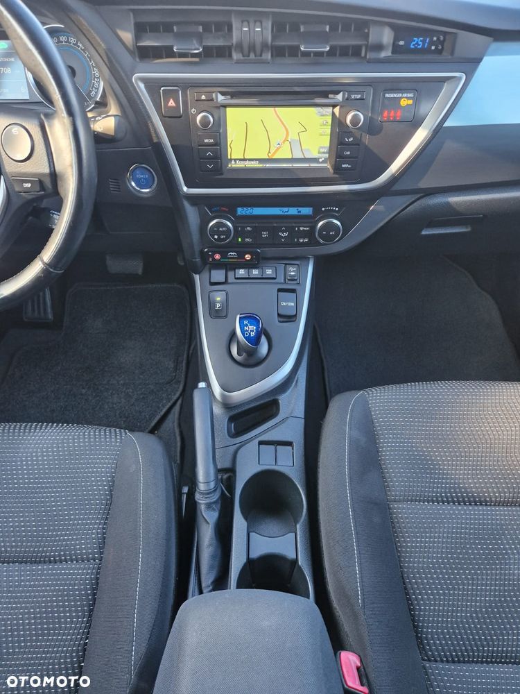 Toyota Auris - 24