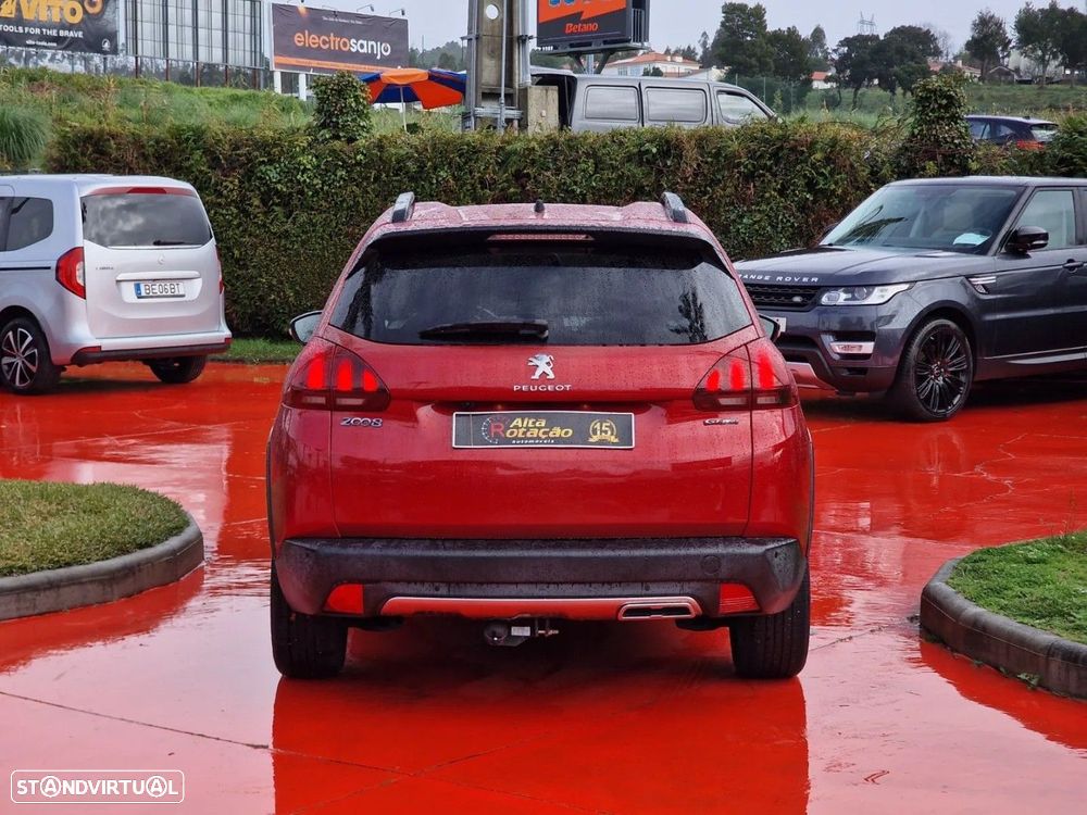 Peugeot 2008 1.2 PureTech GT Line - 6
