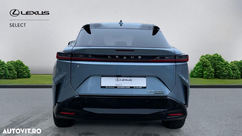 Lexus RZ 450e AWD Luxury - 8