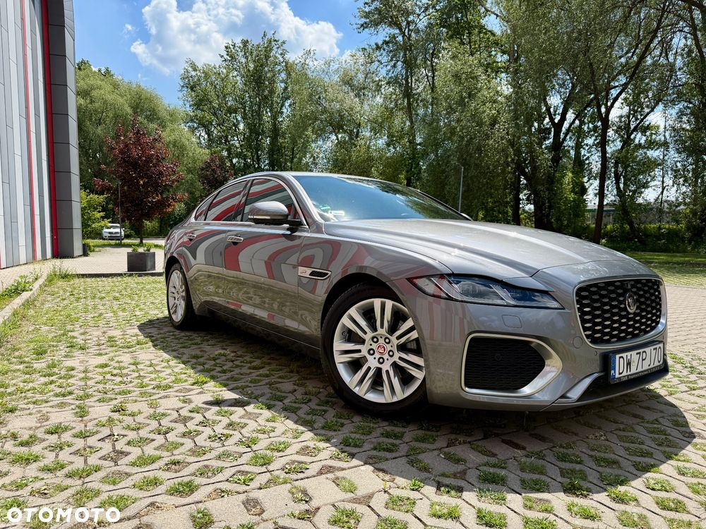 Jaguar XF 2.0 D200 S - 3