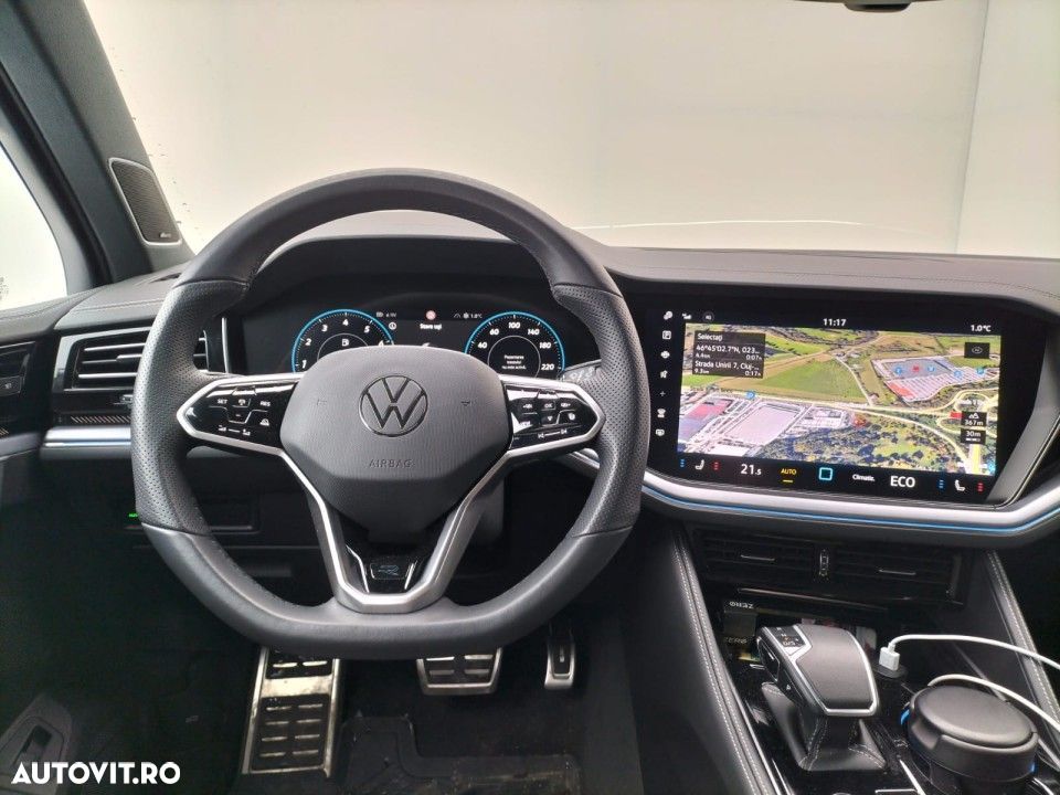 Volkswagen Touareg - 8