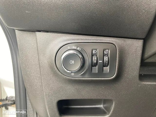 Opel Corsa 1.3 cdti  van IVA DEDUTIVEL - 15