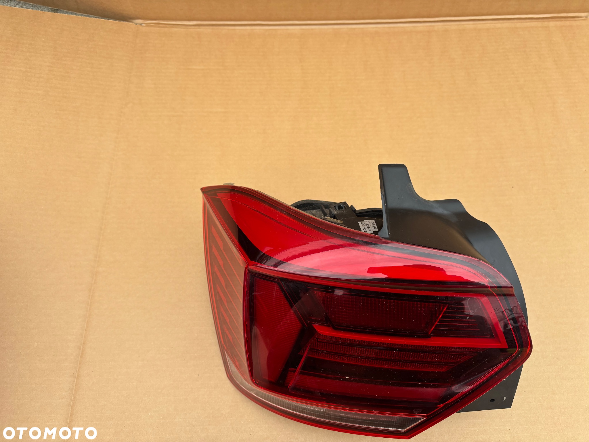 Lampa tylna Polo 2g0 - 3