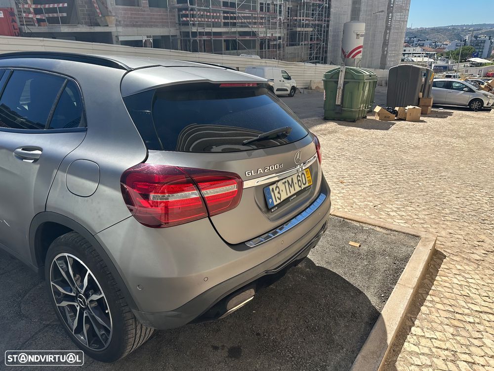 Mercedes-Benz GLA 200 d Urban Aut. — fotografia 6