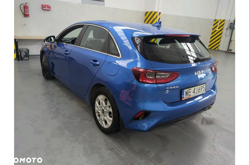 Kia Ceed 1.5 T-GDI M - 2