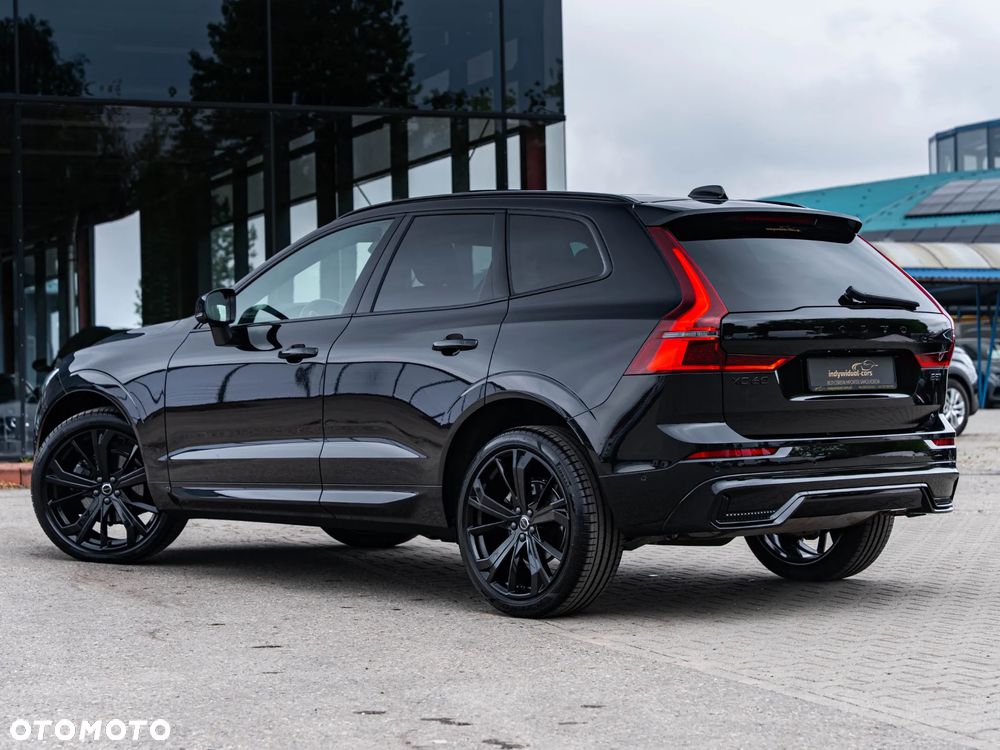 Volvo XC 60 B5 B AWD Plus Dark - 11