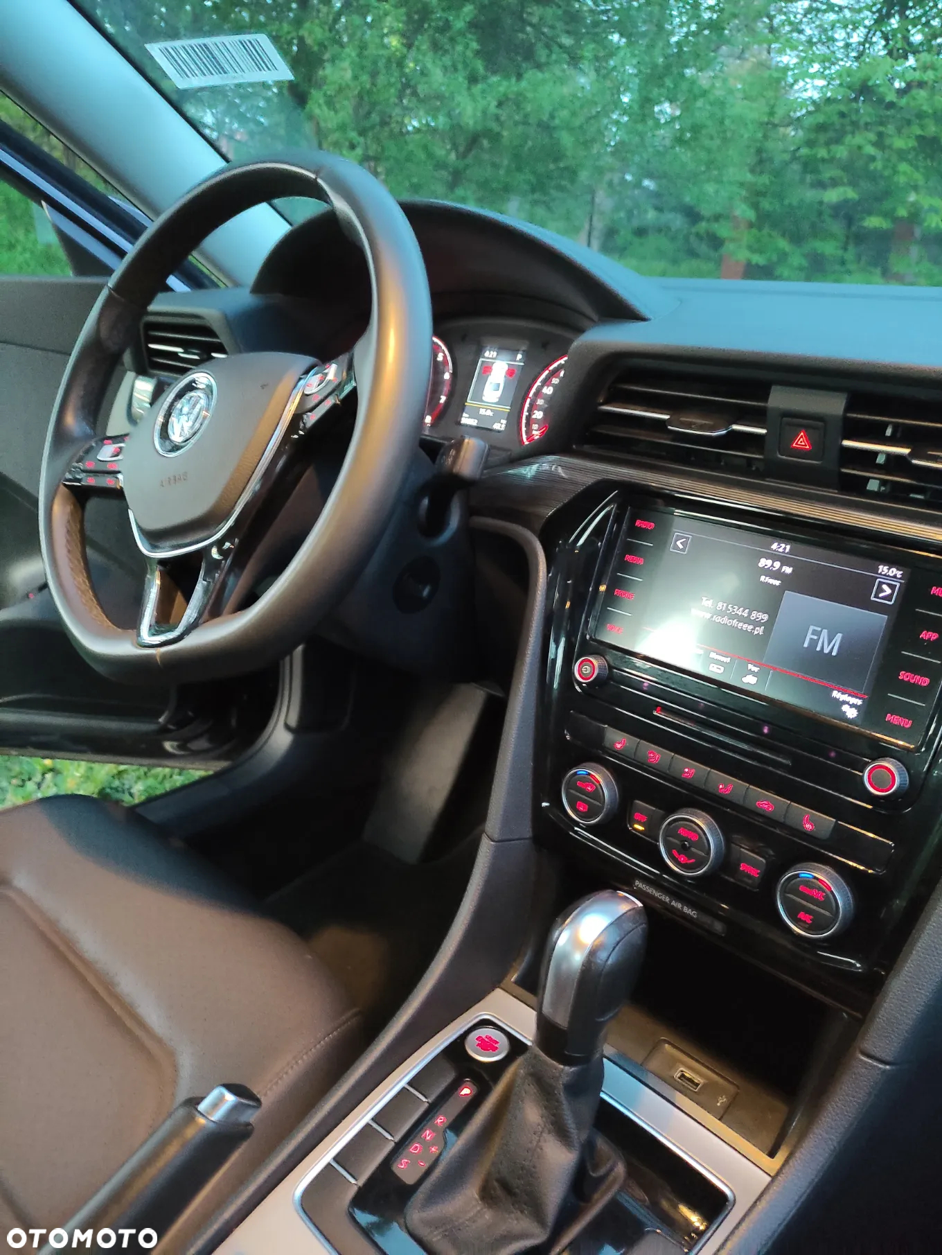 Volkswagen Passat 2.0 TSI Business DSG - 8