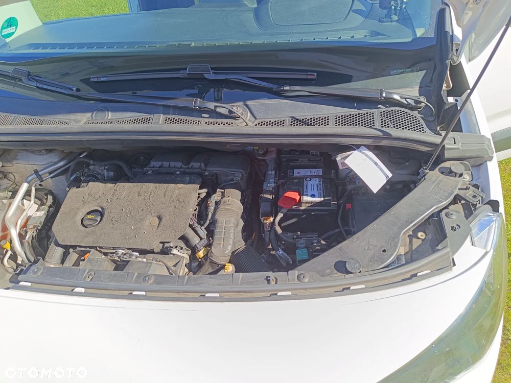 Opel COMBO - 19
