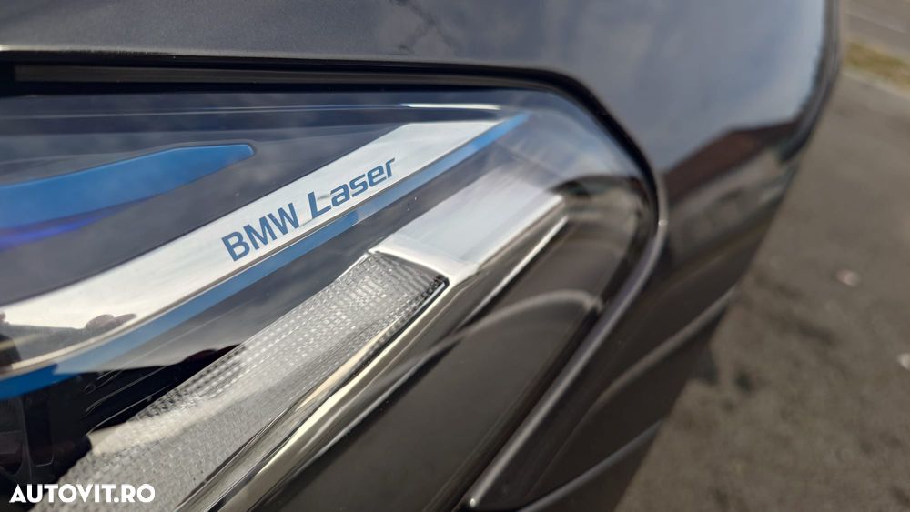 BMW Seria 5 520d AT MHEV - 12