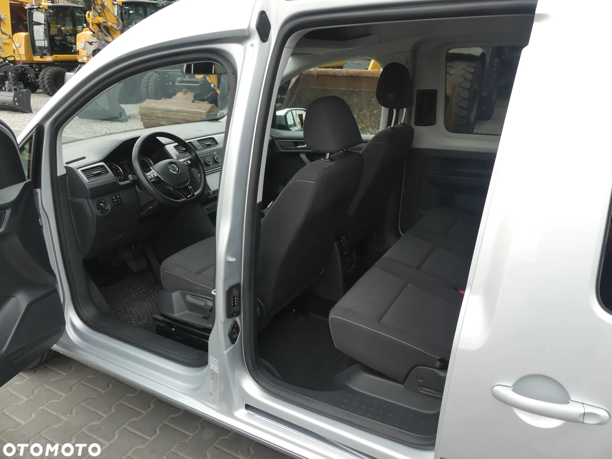 Volkswagen Caddy 2.0 TDI Highline DSG - 20
