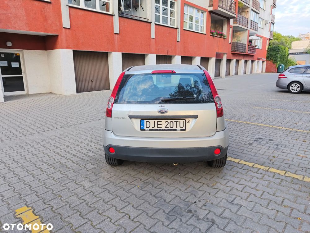 Ford Fiesta - 4