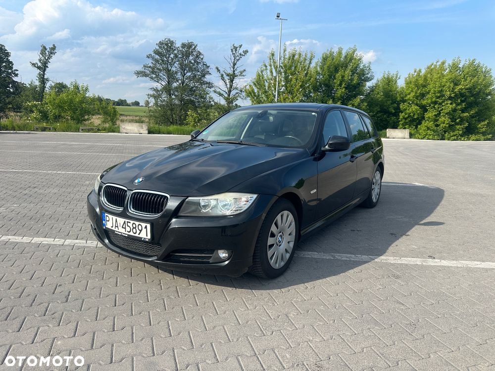 BMW Seria 3 320i - 7