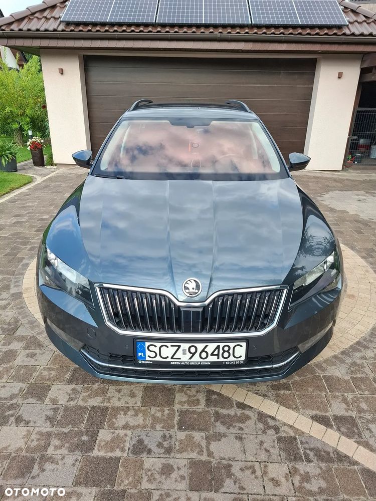 Skoda Superb 2.0 TDI DSG Ambition - 1