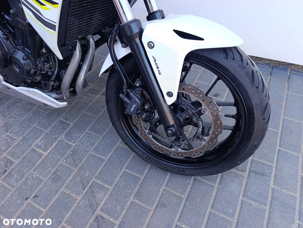 Honda CB - 27