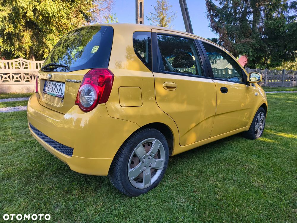 Chevrolet Aveo - 3