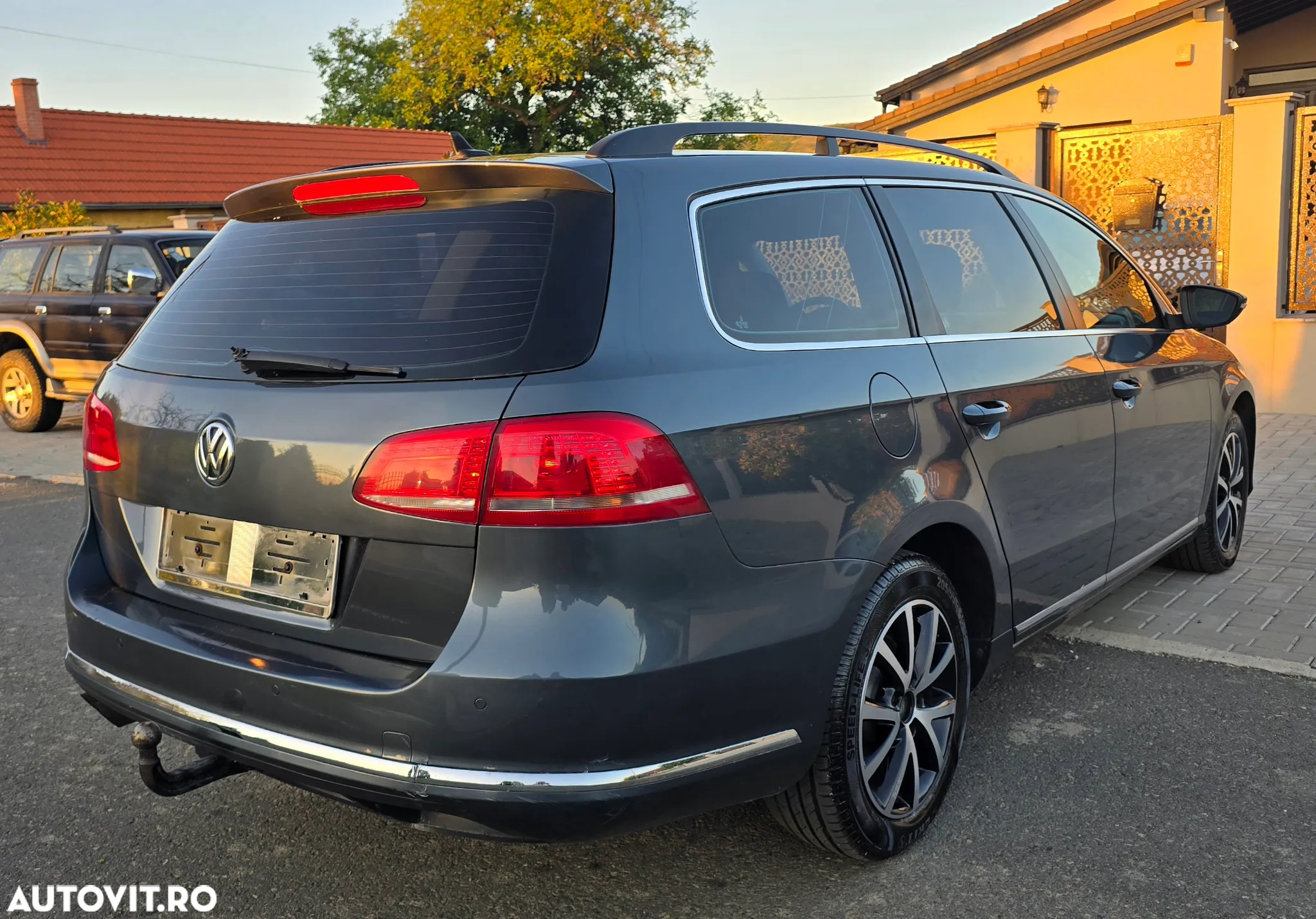 Volkswagen Passat Variant 2.0 TDI BlueMotion Technology Business Edition - 5