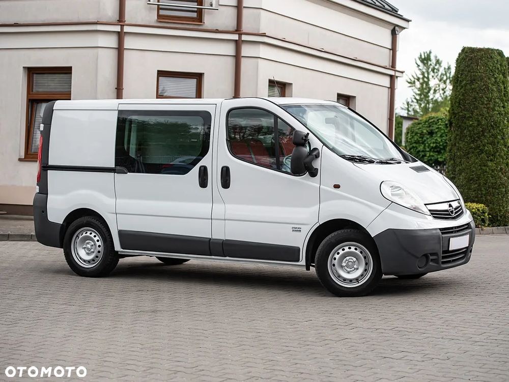 Opel Vivaro - 2