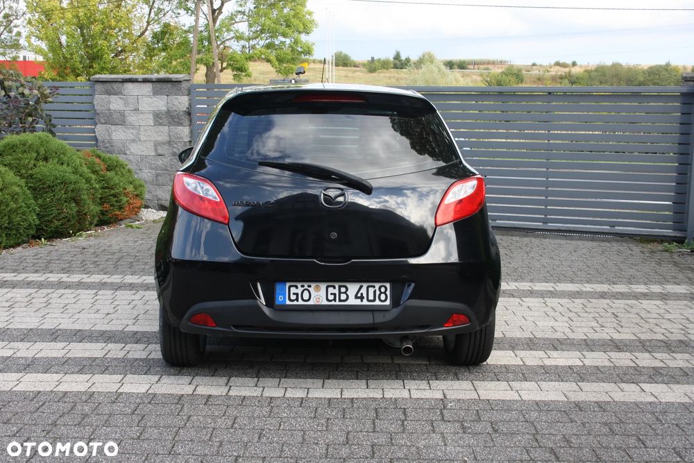 Mazda 2 - 6