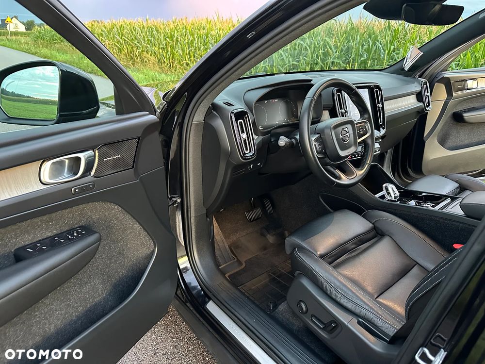 Volvo XC 40 D4 AWD Inscription - 22