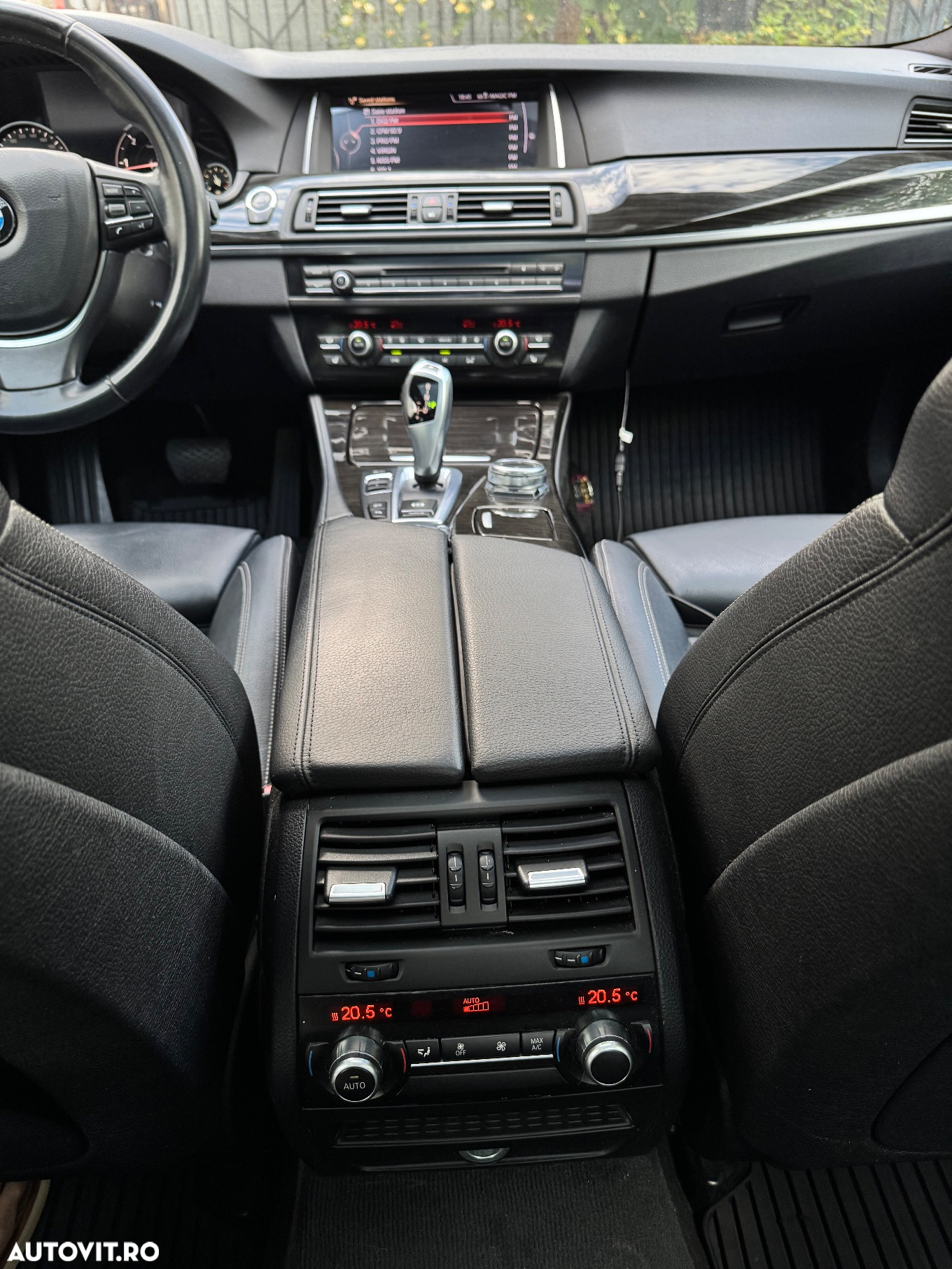 BMW Seria 5 525d xDrive AT - 8
