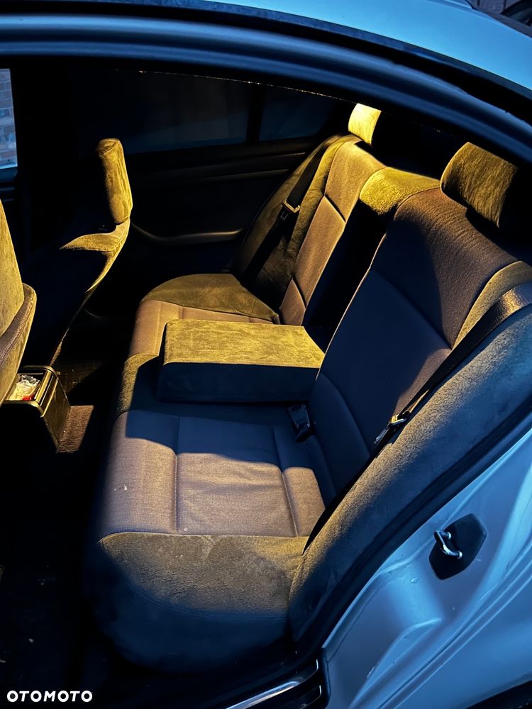 BMW Seria 3 320i - 15